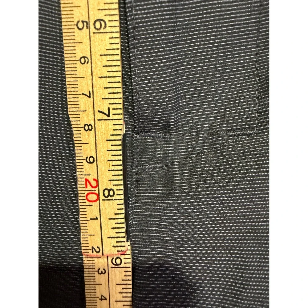 Banana Republic Core Temp Mens Shorts Charcoal Gray Micro Stripe Elastic Back 37